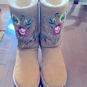 Ugg Limited edition floral embroidery boot